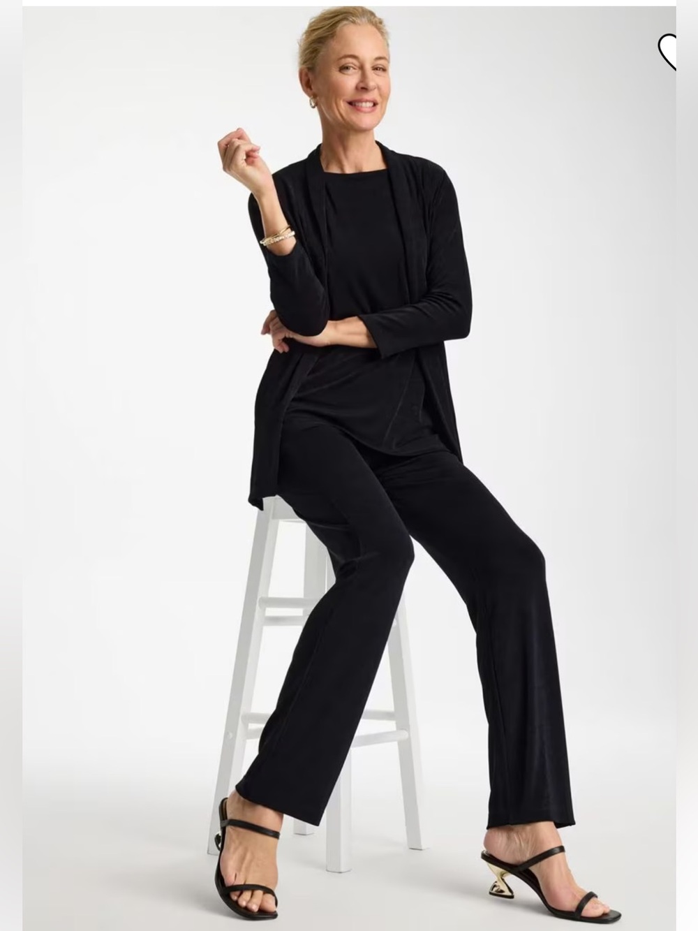 Chicos Travelers Black Straight Leg Pull-on Pants Size 3 Short (16)